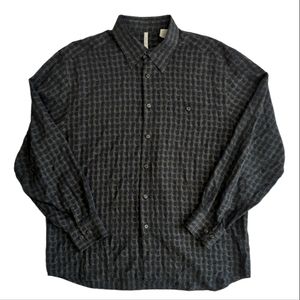 Axis long sleeve button up shirt, men's size large